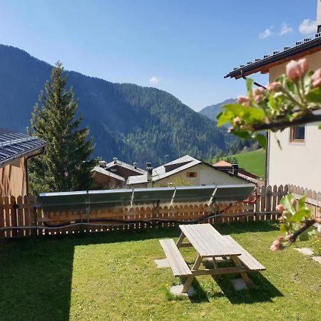 App Col Di Lana - Agriturismo La Majon Da Col Colle Santa Lucia Bagian luar foto