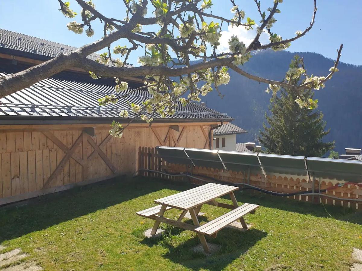 App Col Di Lana - Agriturismo La Majon Da Col Colle Santa Lucia Bagian luar foto