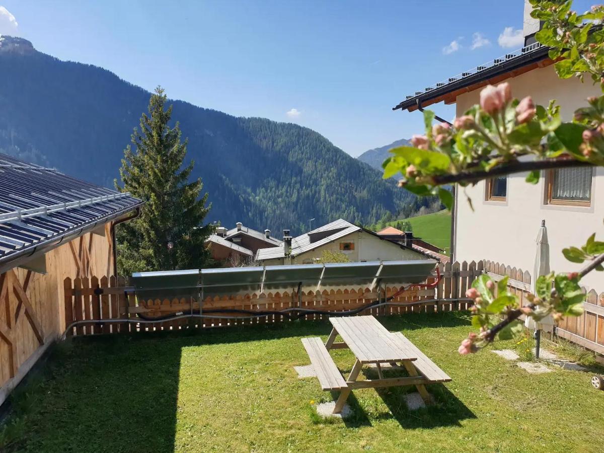 App Col Di Lana - Agriturismo La Majon Da Col Colle Santa Lucia Bagian luar foto